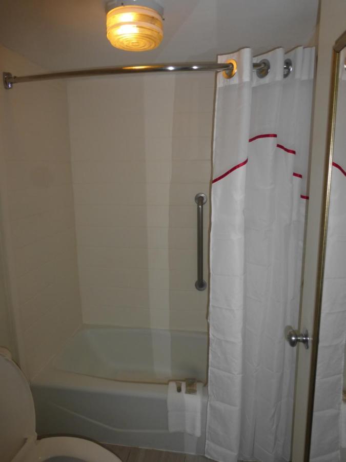 Red Roof Inn Tallahassee East Екстериор снимка